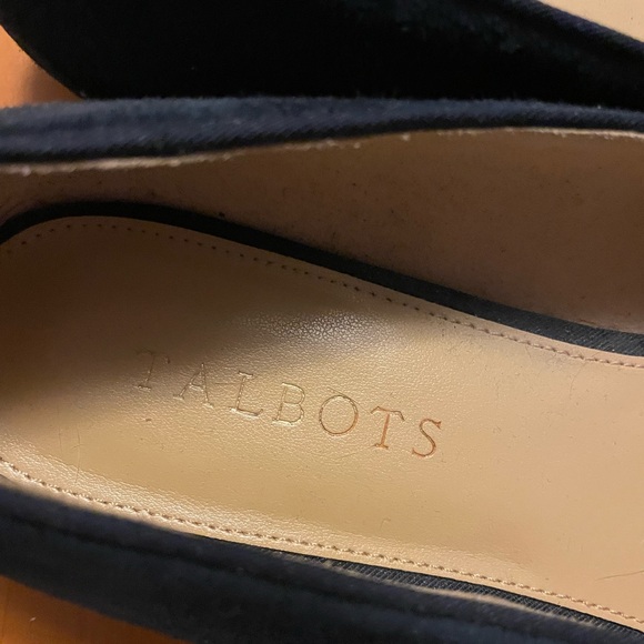 Ladies Talbot blue suede shoes with dog. - Picture 4 of 10